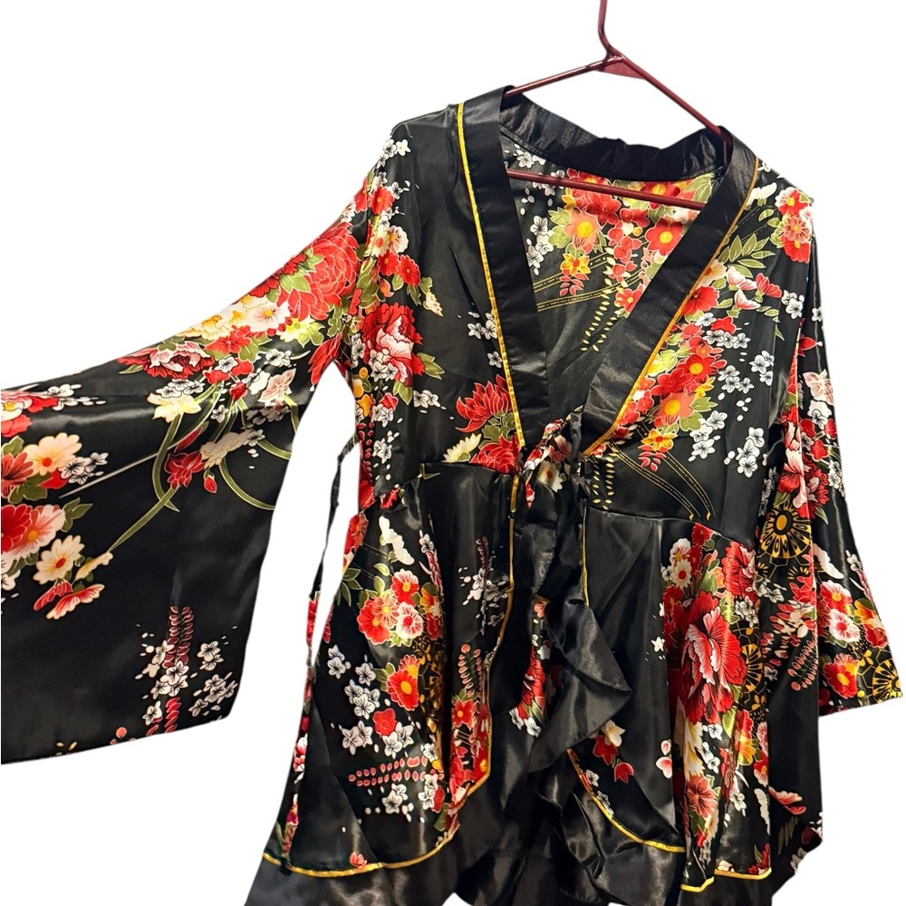 Floral Kimono Style Top Small